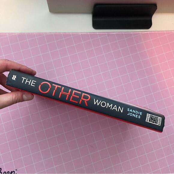 New The Other Woman by Sandie Jones Hardcover Book - Picture 3 of 4